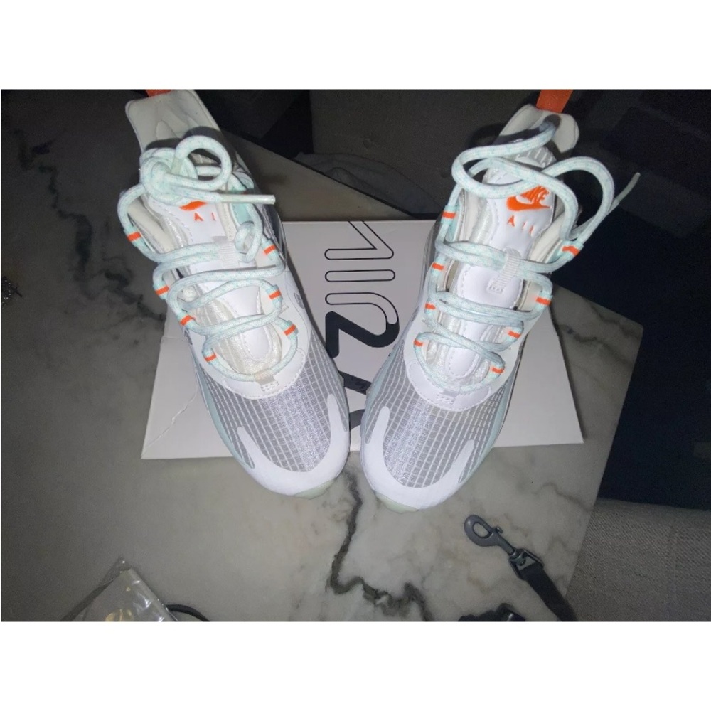Size 6.5 - Nike Air Max 270 React SE Hyper Crimson White